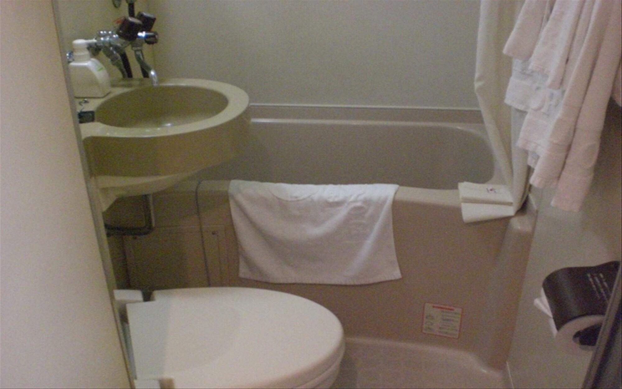Crown Hills Hotel 3*